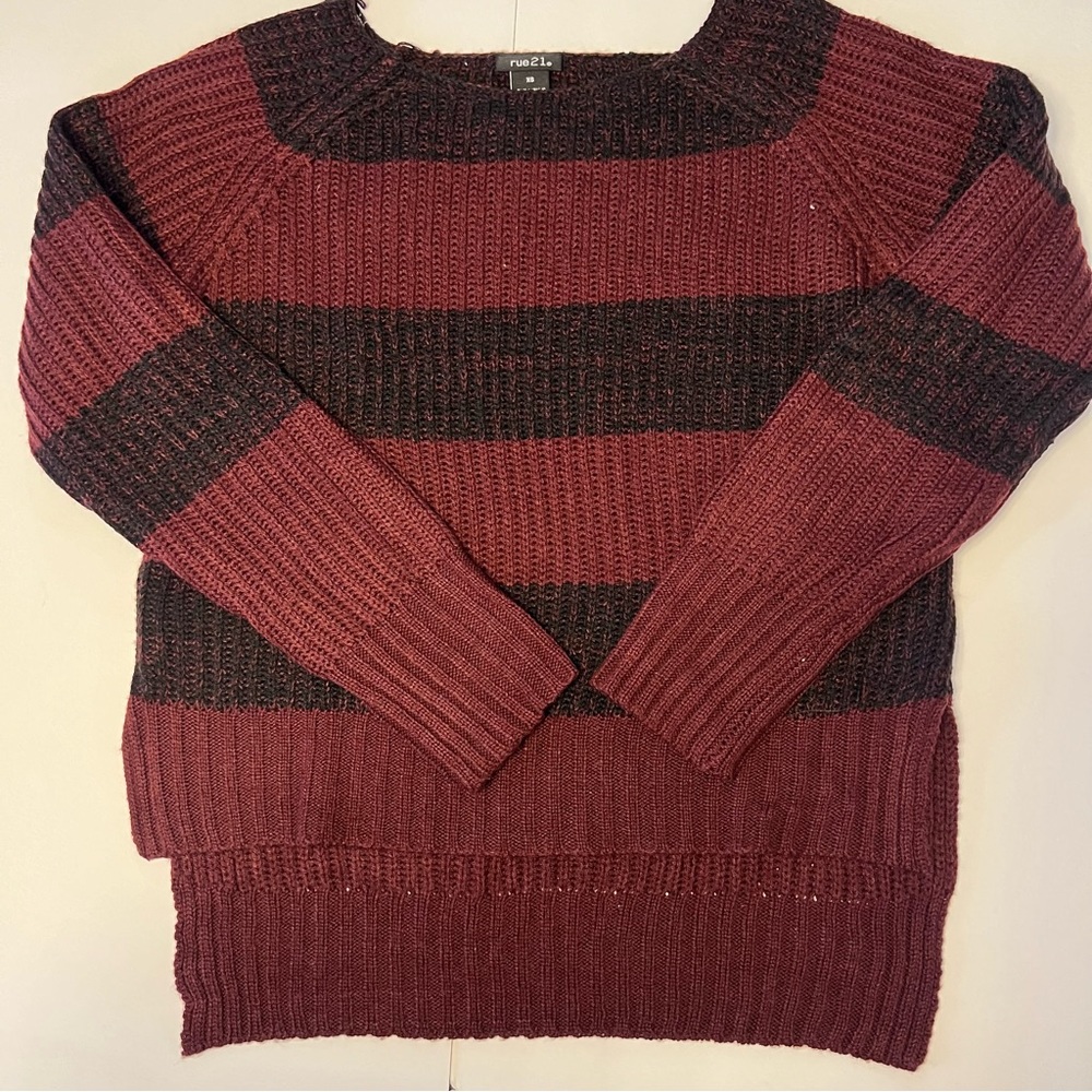 Rue21 Women’s Cropped Sweater Burgundy and Black Striped Size Xs